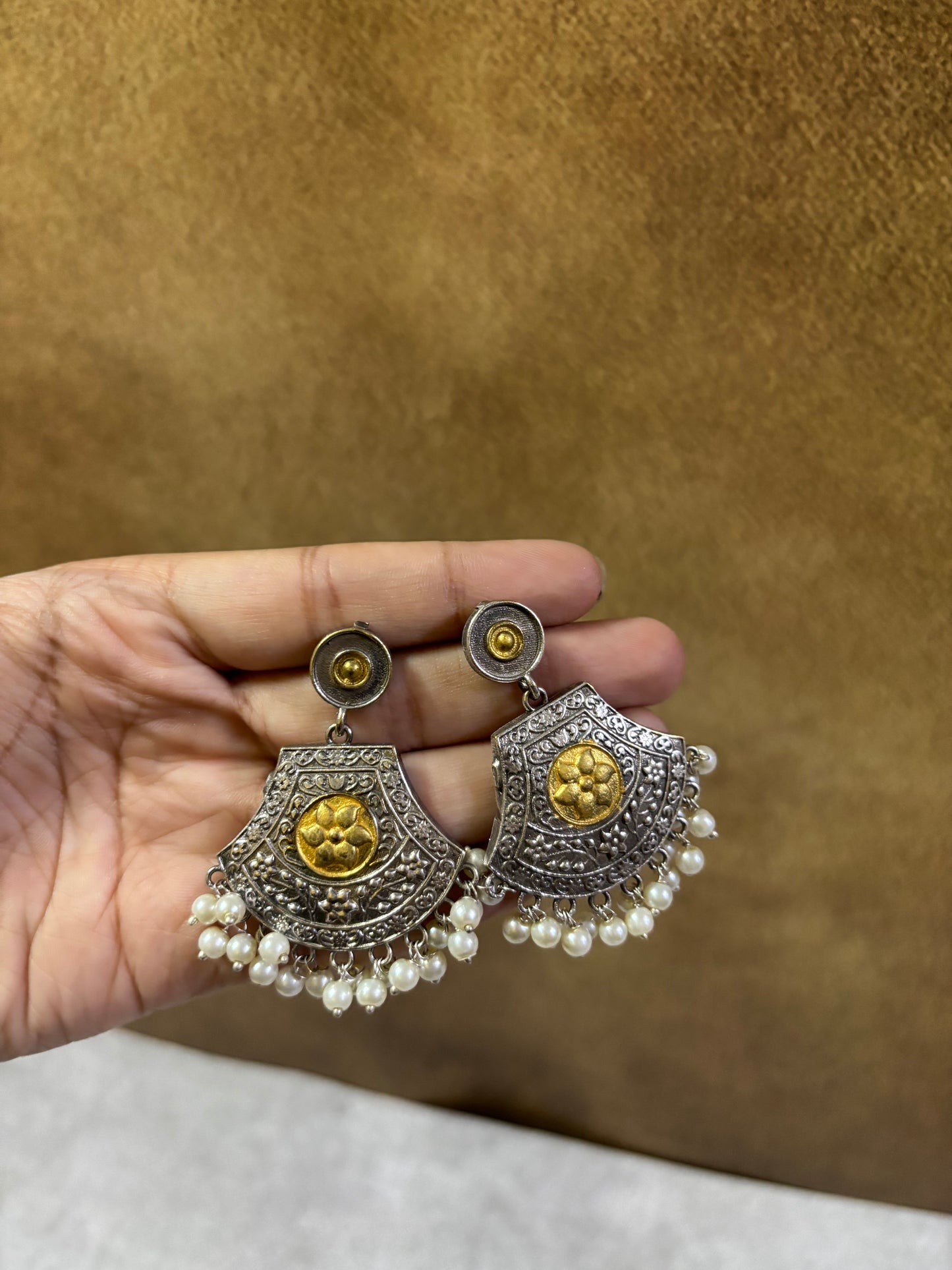 Dual-Tone Silver Fan-Shaped Earrings with Pearl Fringe