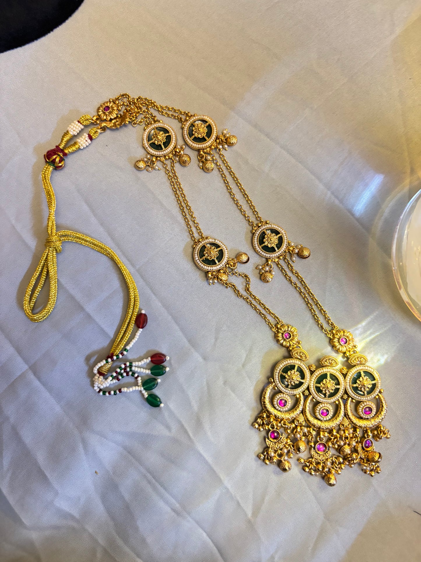 Antique Emerald Meenakari Kundan Set